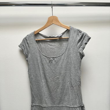 T-Shirt grau