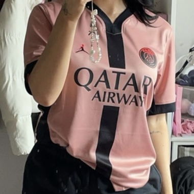 PSG Pink Jersey - QATAR AIRWAYS