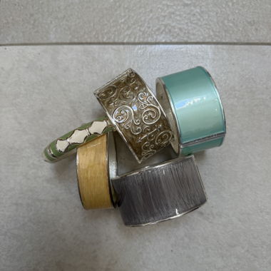 Set di bracciali rigidi larghi SYL 