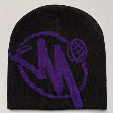 Y2K Minus Two Beanie in schwarz mit lila Schrift