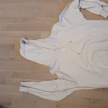 Great Adidas thick white hoodie xxl size as new