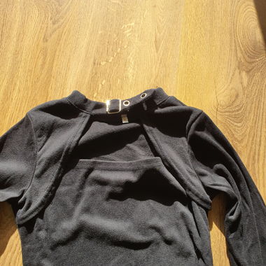 Abito in pile nero con colletto
