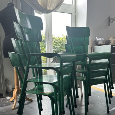 8 Chaises “vintage” en métal 
