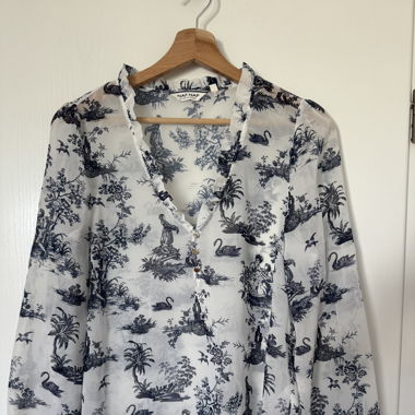Chemise