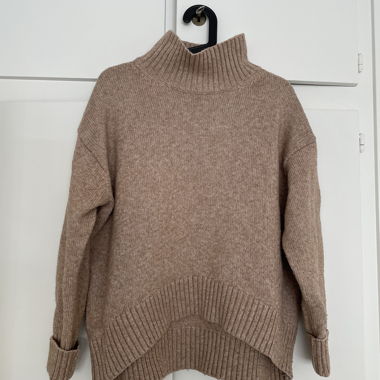 Light Brown Oversized Turtleneck Pullover
