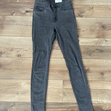Jeans skinny gris foncé W29/L34