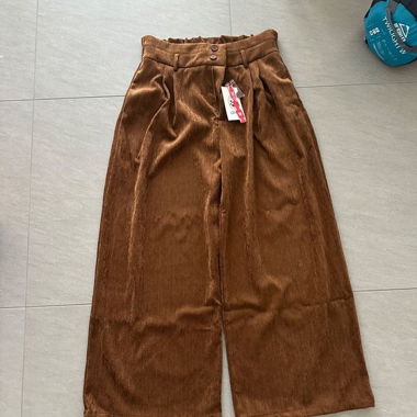 Pantaloni in velluto a coste wide-leg, inclusa cintura, originali