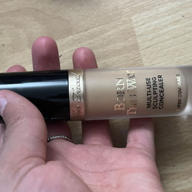 Correttore Too Faced Born This Way