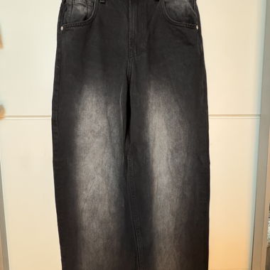 Jeans larghi neri Bershka EUR 36