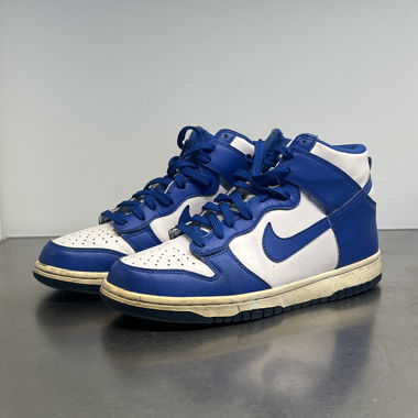 Nike High-Top Sneaker