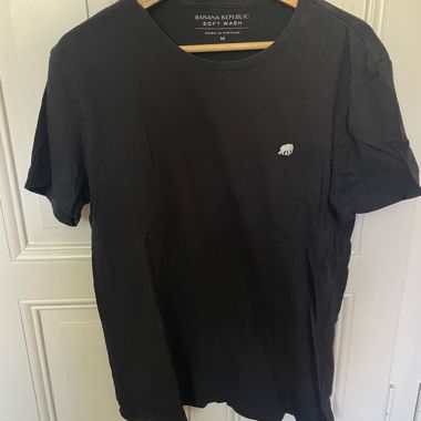 Black Banana Republic T-shirt