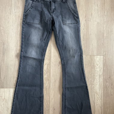 Jean noir patte d’elephant 