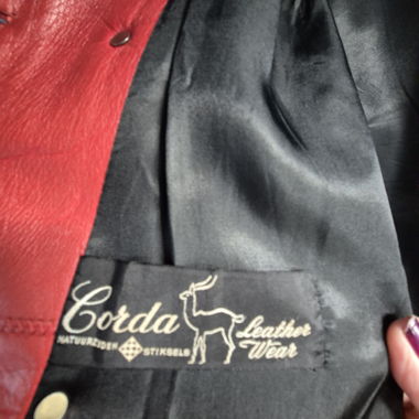 Veste en cuir vintage rouge « Corda »