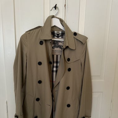 Burberry Mantel