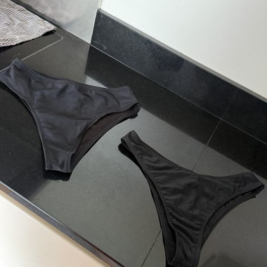 Sotto costumi nero