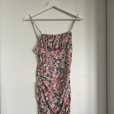 Kleid ungetragen Grösse S