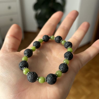 Beaded bracelet with lava and green stones