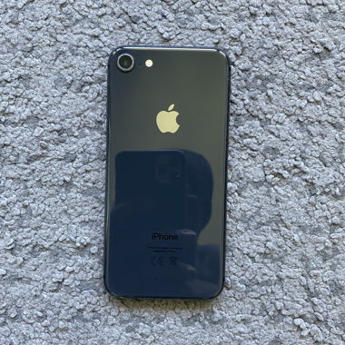 iPhone 8 n.4