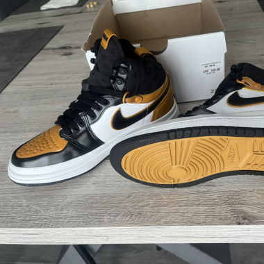 Baskets Jordan neuves