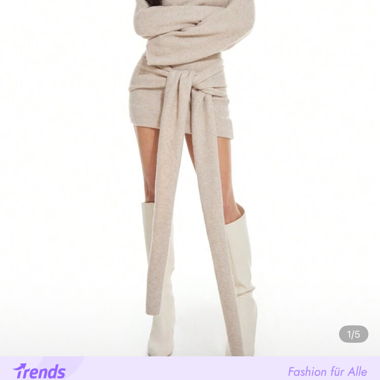 Robe en maille beige avec ceinture à nouer