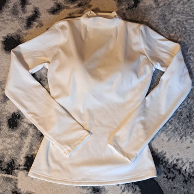 Maglione a piccolo collo alto