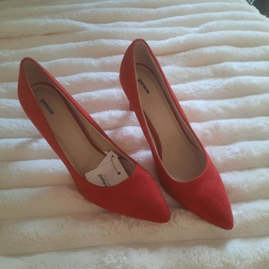 Escarpins daim rouge