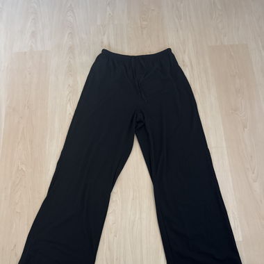 Schwarze Stoffhose