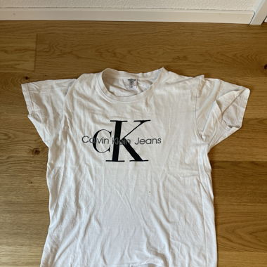 Calvin Klein T-Shirt 