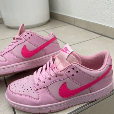 Nike dunks Pink