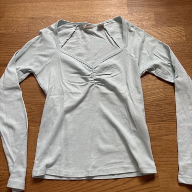 Long sleeve top
