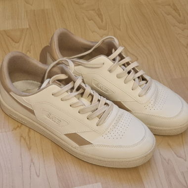 Scarpe Saye in ottime condizioni