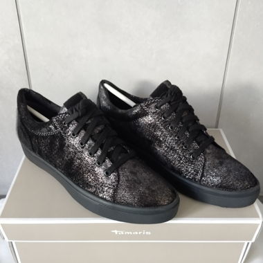 Tamaris Sneaker Schuhe mit edlem Glanz Fell_NEU
