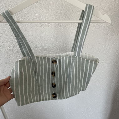cute crop top, size medium