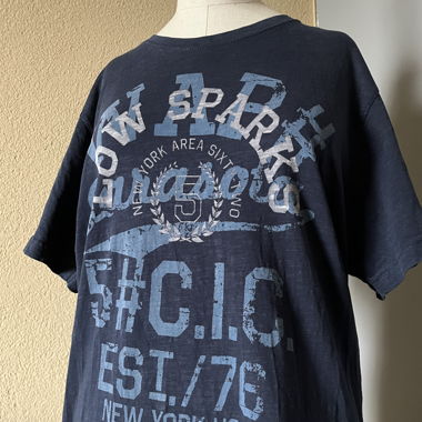 Dunkelblaues Print-T-Shirt