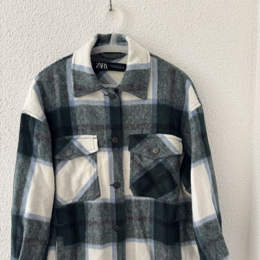 Zara Hemdjacke