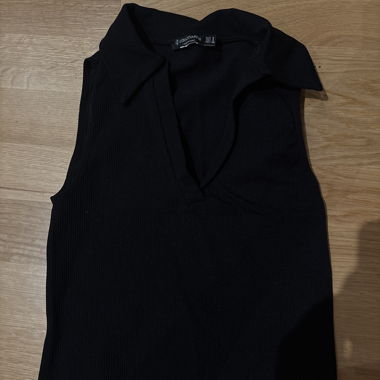 Top Nero Senza Maniche Stradivarius