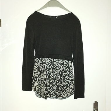 Black Long-Sleeve T-Shirt with Pattern