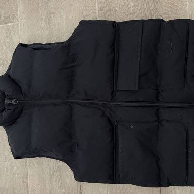 Black puffer vest