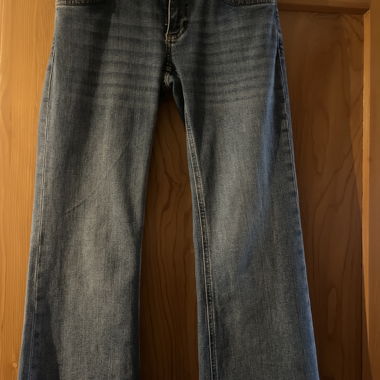 Subdued jeans