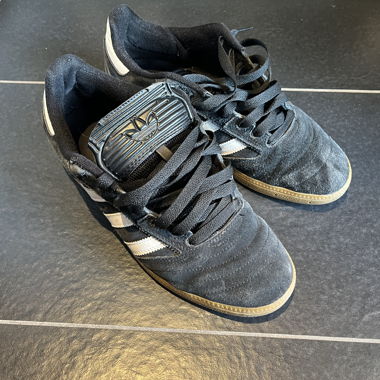 Adidas Sneakers