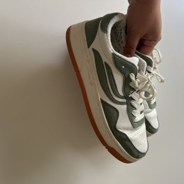 GENESIS SNEAKERS 39/40, guter Zustand 