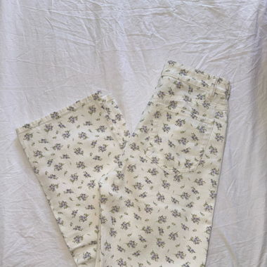 Geblümte Hose