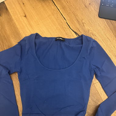 Königsblaues Shirt (Preis inclusive Versand)