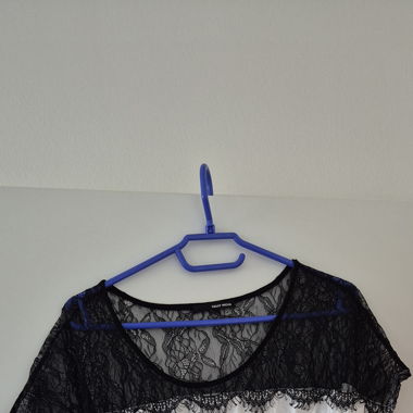 T-shirt con pizzo