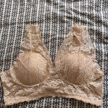 Soutif/ brassière dentelle beige