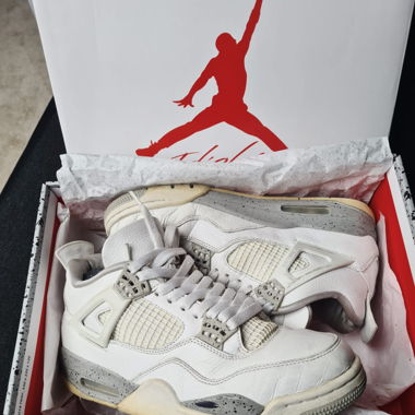 Air Jordan 4 Retro White Oreo