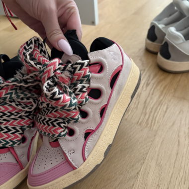 Rosa Lanvin-Style Schuhe