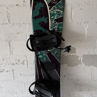 Snowboard con attacchi