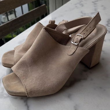 Sandali con tacco in vera pelle, EU 38