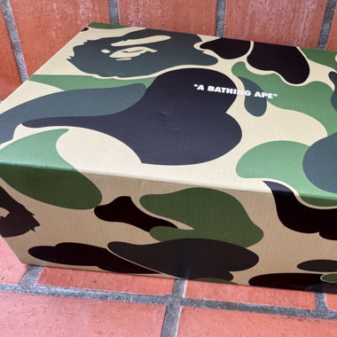 A bahthing ape Bape sneaker